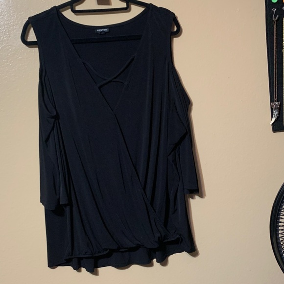 #336 size 3 Torrid Black Cold Shoulder wrap style Blouse - Picture 1 of 6
